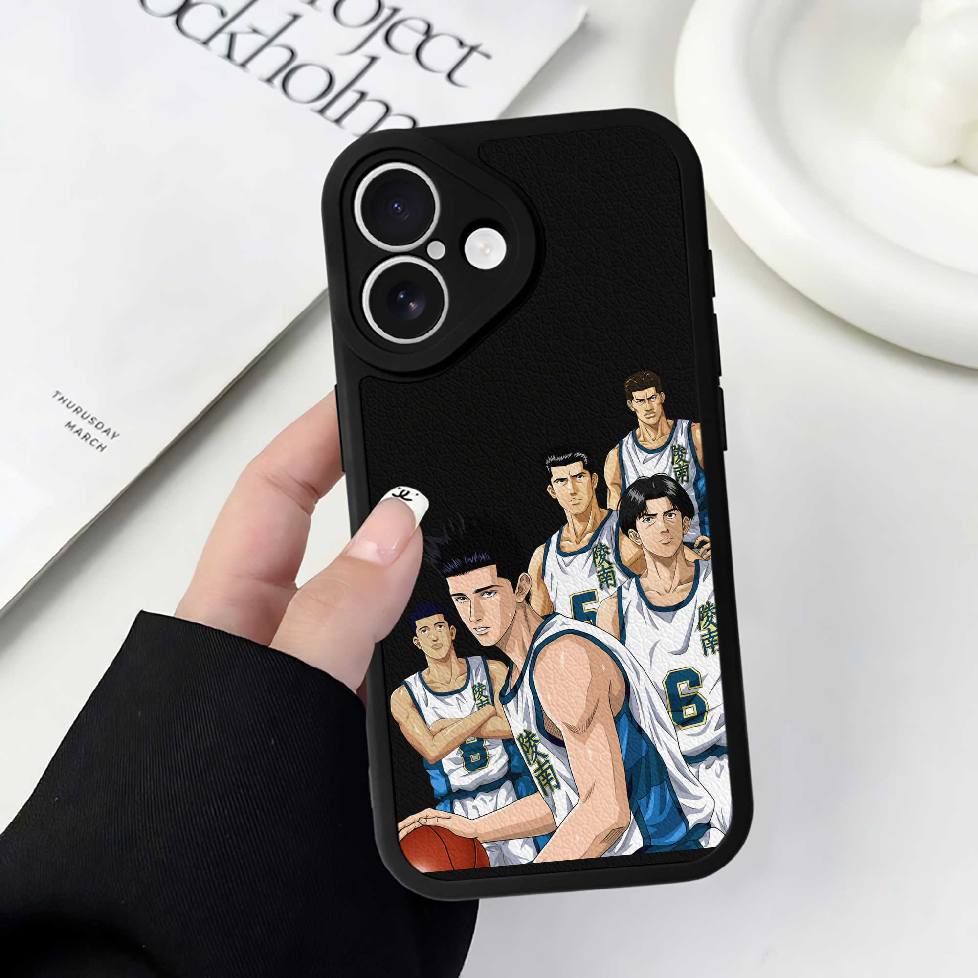 （画像用） SLAM DUNK／スラムダンク 【iPhone 16シリーズ対応】シリコンスマホケース（レザー調） 材質：シリコン